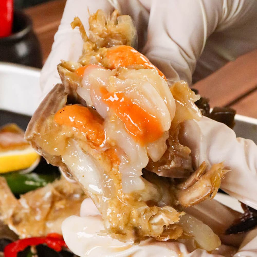 알이 꽉찬 수율좋은 한방 삼점 암꽃게장 2KG