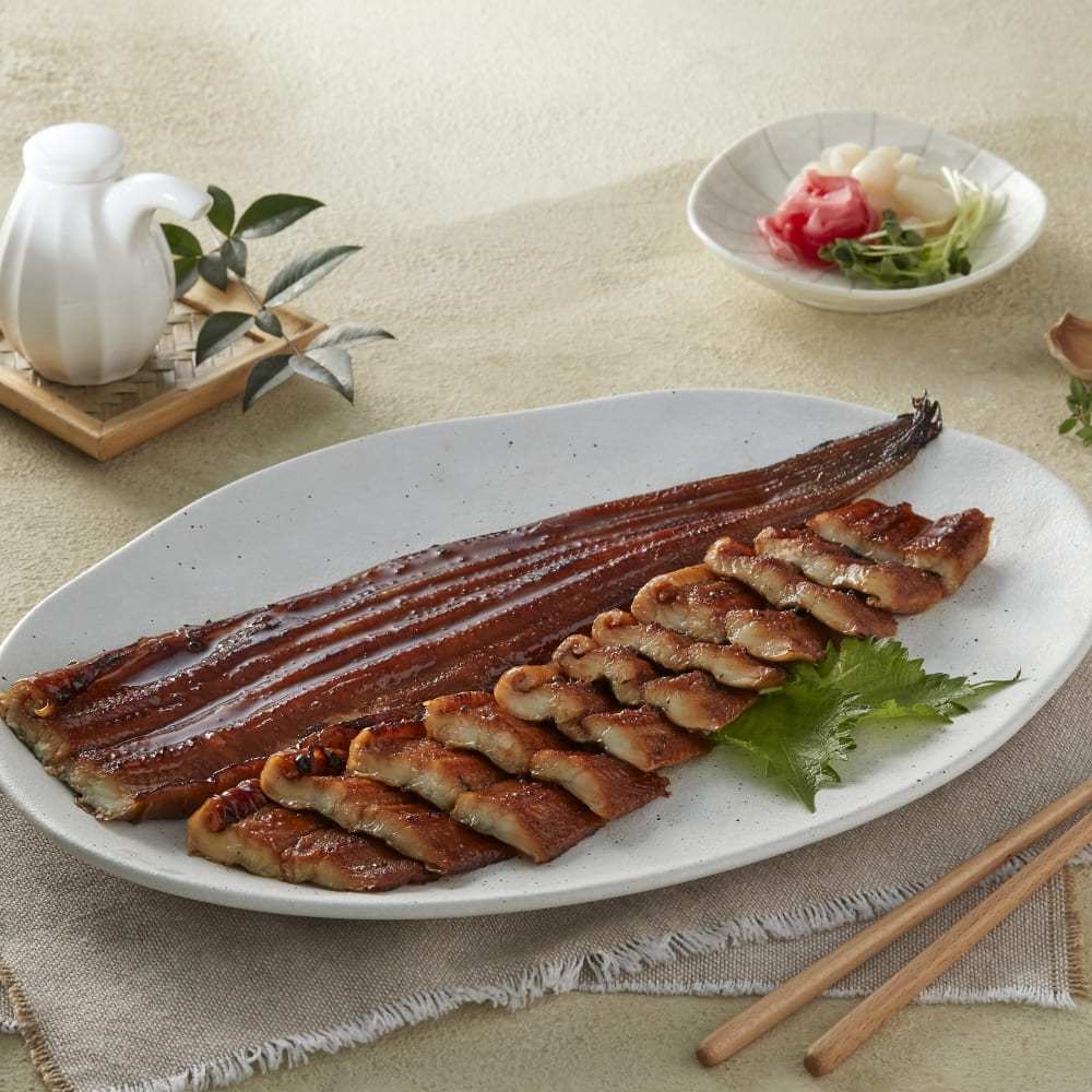 [청아씨푸드] 100% 국내산 자연산 양념 맛있장어 2미 / 장어구이